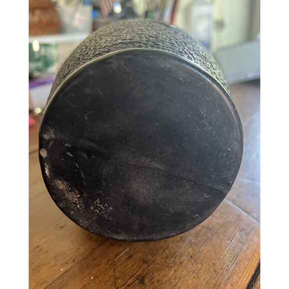 Vintage Japanese Tokanabe Textured Black Pottery 10" Tall Art Nouveau 1923 - Picture 5 of 5